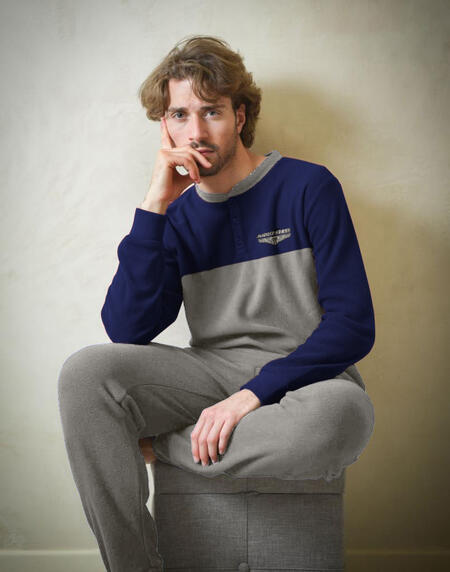 Abbigliamento e Accessori GOODYEAR Vendita Online BuyBuy24 Abbigliamento per Famiglie