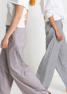 PANTALONE GESSATO VESTIBILITA  AMPIA CHIC 