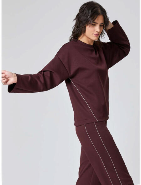 set-completo-maglia-impunture-pantalone-impunture