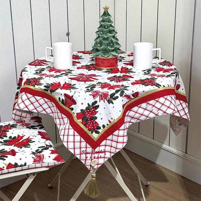 CENTROTAVOLA NATALIZIO COTONE STAMPATO CM 90X90 CON NAPPINE BuyBuy24 Abbilgiamento e Biancheria